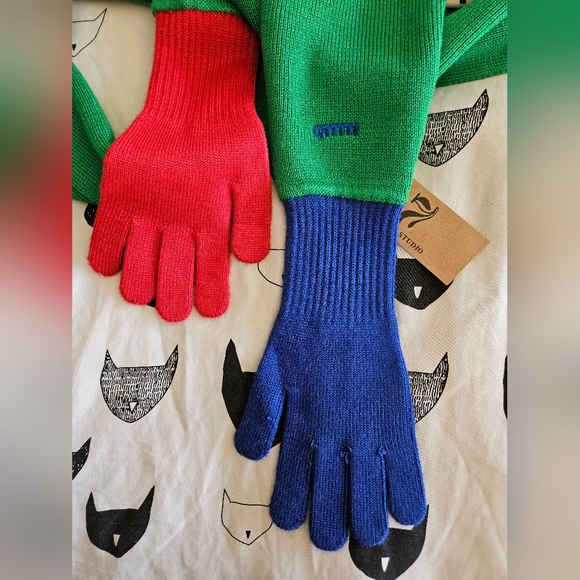 NWT/ FINGERLESS GLOVES SCARF Christmas gift 🎁 - Picture 4 of 9